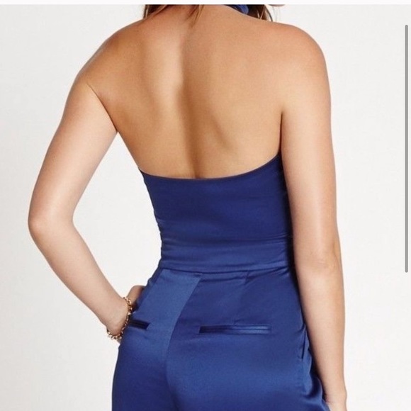 Sleeveless Halter Jumpsuit - Picture 4 of 8